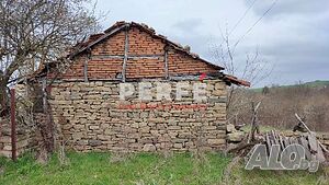 Къща на два етажа за продажба с. Драка