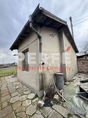 Къща в м-т ”Боровете”, кв. Банево, гр. Бургас.