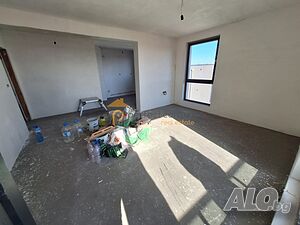 Тристаен апартамент с ПАРКОМЯСТО