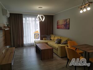 Двустаен апартамент в Южен
