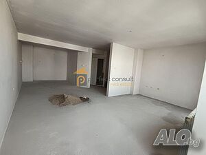 Тристаен апартамент в Мараша с включен гараж Тристаен апартамент 115 кв.м Тухла 2003 г. 4 етаж Непоследен | Апартаменти | Мараша Пловдив