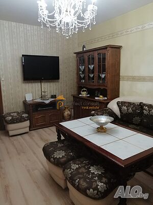 Тристаен апартамент под наем в Южен