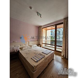 Тристаен апартамент, Поморие.
