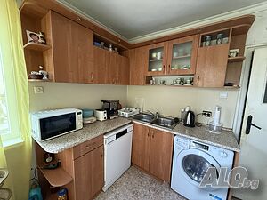Масивни кухненски шкафове - отлично състояние - само 120 €