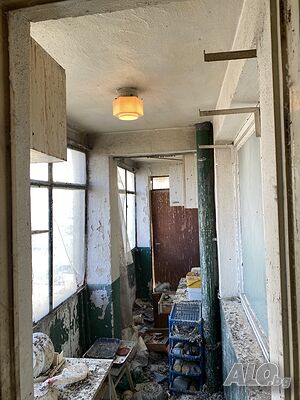 “Транспортер 02” Професионални Транспортни Услуги Пренос и Превоз на мебели, черна и бяла техника