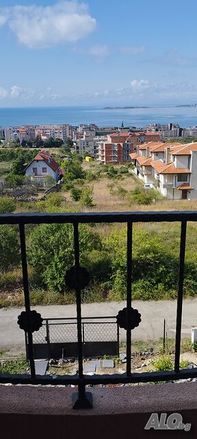 Заменям къща в Свети Влас ( Инцараки) за апартамент в Бургас