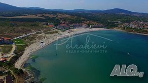 Нов тристаен апартамент с паркомясто, без такса поддръжка, до плажа, Царево