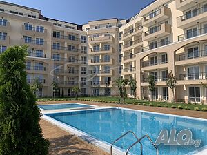 Просторно студио на първа линия море в Св. Влас
