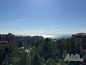 Тристаен апартамент с морска гледка, до плажа, Поморие