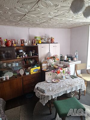 Продава Къщя