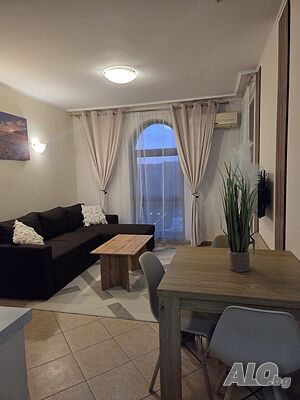 Луксозен 2-стаен 54м² с басейн в Слънчев бряг