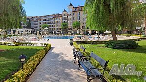Луксозно обзаведен двустаен апартамент в к-с Royal sun