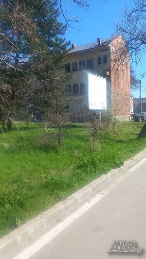 Под наем индустриална сграда