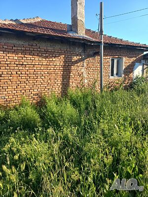 гр. Гълъбово-Продавам къща със земя 2473 кв.м. за 13900 евро