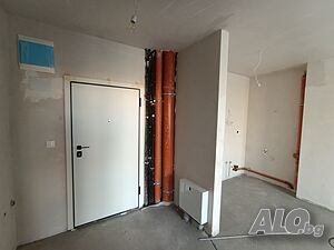 Тристаен апартамент с опция паркомясто