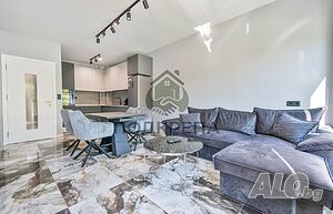 Двустаен стилно обзаведен апартамент в ”Лаута Форест”