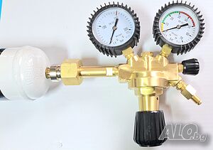 Азот бутилка 110bar с обем 950мл./950 cm³. Редуцир-вентил 50bar, накрайник клима