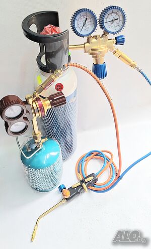 Оксижен комплект-бутилки O2/5л. и газ/2.4л, човкa с дюзи 5бр, вентили газ-кислород