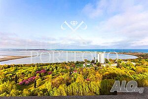 Двустаен апартамент на 100 м. пешеходно разстояние до морска градина в к-с Зорница гр. Бургас! В про..
