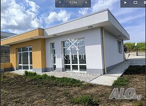 Комфорт, простор и сигурност - нова къща пред Акт 16 в Черни връх