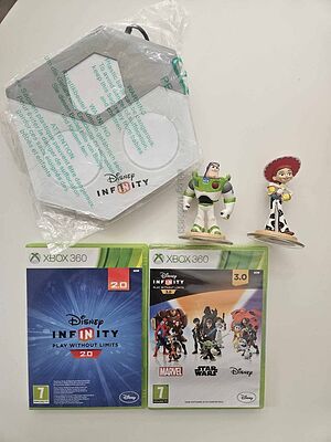 XBOX 360 Disney Infinity комплект 2 игри фигурки портал