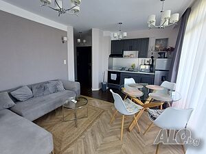Двустаен апартамент с нов ремонт в люксозен комплекс Romance Paris Свети Влас
