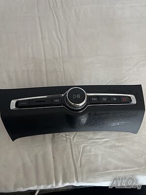Панел за управление на радиото Volvo V90 31398846 2.0 D4 2018 RHD 17610818