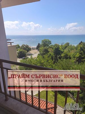 Първа линия фронтална гледка, двустаен апартамент, южен плаж на Равда!