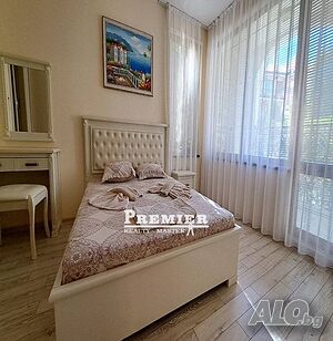 Предлагаме за продажба просторен 5-стаен апартамент