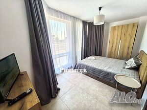 Продава се шикозна 3-стайна квартира в Свети Влас