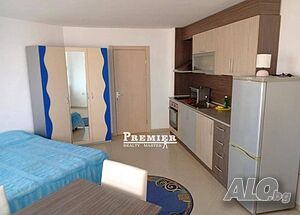 Просторен 2-стаен апартамент 67м² в центъра на Поморие