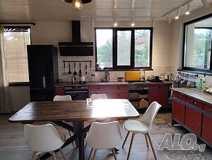 Разкошна къща в село на 30км от община Поморие!