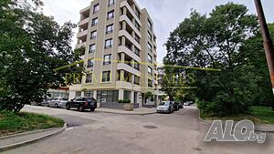 Дава под наем търговско помещение!