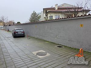Паркомясто до Мол Пловдив