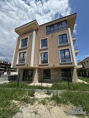 Паркомясто зад Новия Лидл в Ивон 8 Смирненски
