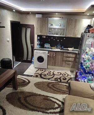 Етаж от къща Прослав 90 кв + 90 Кв сутерен