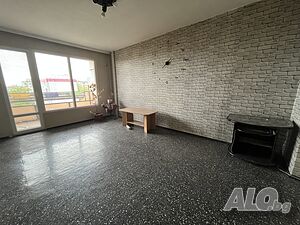Двустаен апартамент в кв. Сини камъни