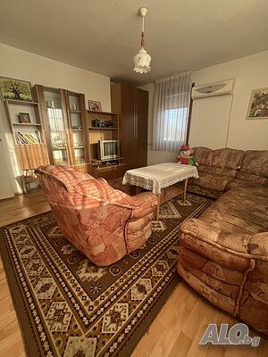 Двуетажна къща в с. Самуилово