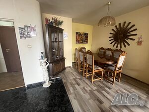 Многостаен тухлен апартамент с ТЕЦ, 3 ти етаж, кв. Сини камъни