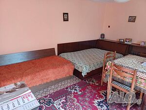 Двуетажна къща в с. Еленово