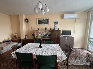 Двустаен тухлен апартамент
