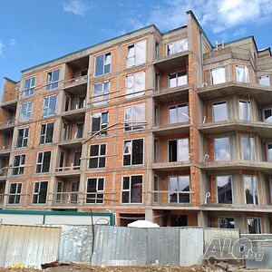 Тристаен апартамент в комплекс с Акт 14 в кв. Малинова долина
