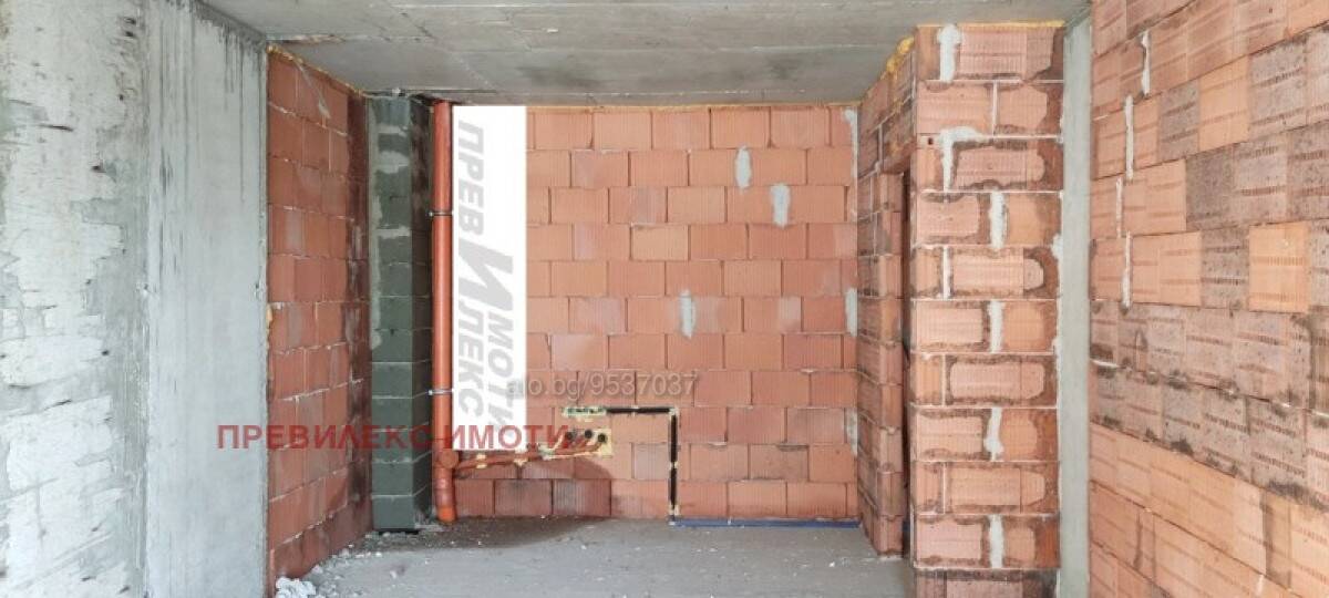 Продава 3-СТАЕН в град Пловдив, Въстанически - 105 кв.м / 82847 EUR