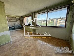 🏡 Просторен тристаен апартамент с реална квадратура в сърцето на Пловдив! Тристаен апартамент 94 кв.м Тухла 1980 г. 5 етаж Непоследен | Апартаменти | Център Пловдив