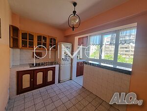 Двустаен панелен апартамент в ж.к. Братя Миладинови
