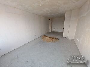 Двустаен апартамент в сграда пред Акт 16 в Меден Рудник, до бензиностанция Шел