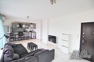 Тристаен апартамент за продажба в центъра на град Бургас. С Акт 16 от 2014 год.