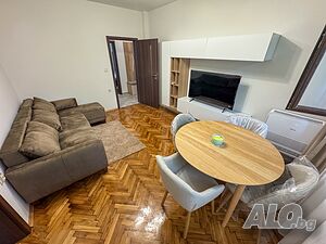 Чисто нов тристаен апартамент под наем в центъра на град Бургас.