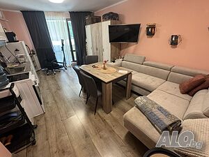Партерен двустаен апартамент с гледка море в кв. Сарафово, на първа линия.