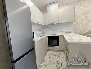 Едностаен апартамент под наем в сграда Шантре / „Chantrer Residence“